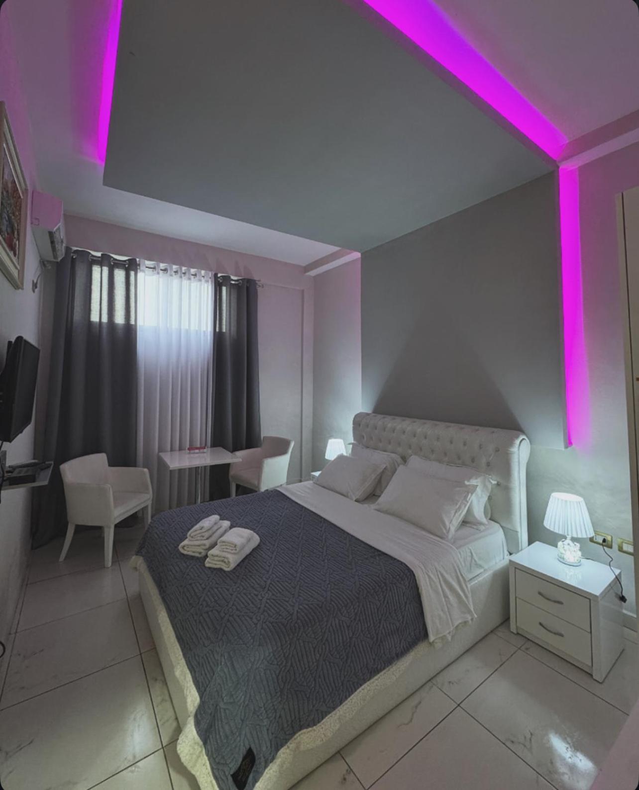 Grand Hotel Gjyshi Qerrexhias 外观 照片